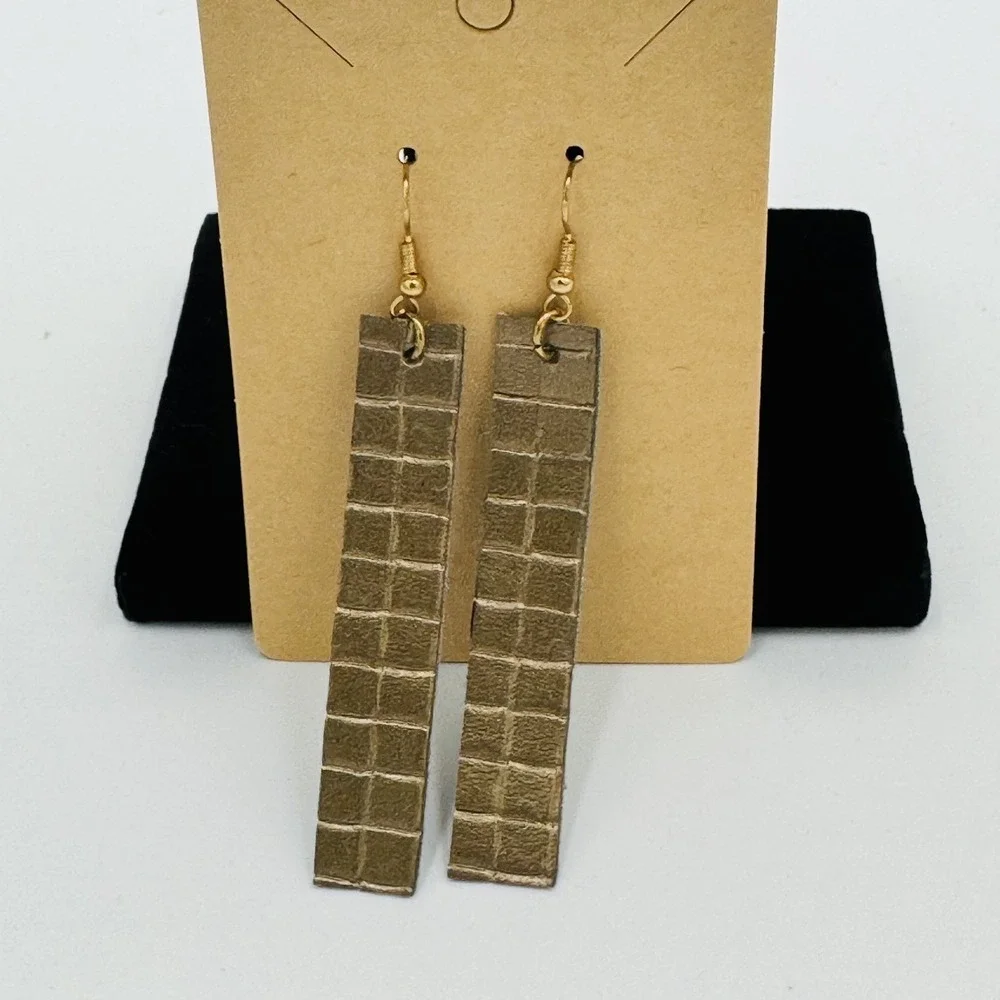 Light Gold Bar Leather Earrings